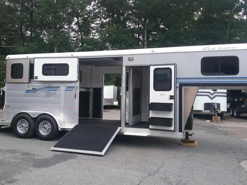 2021 Kingston Trailers Inc. Brunswick 2h gn Horse Trailer Near Me