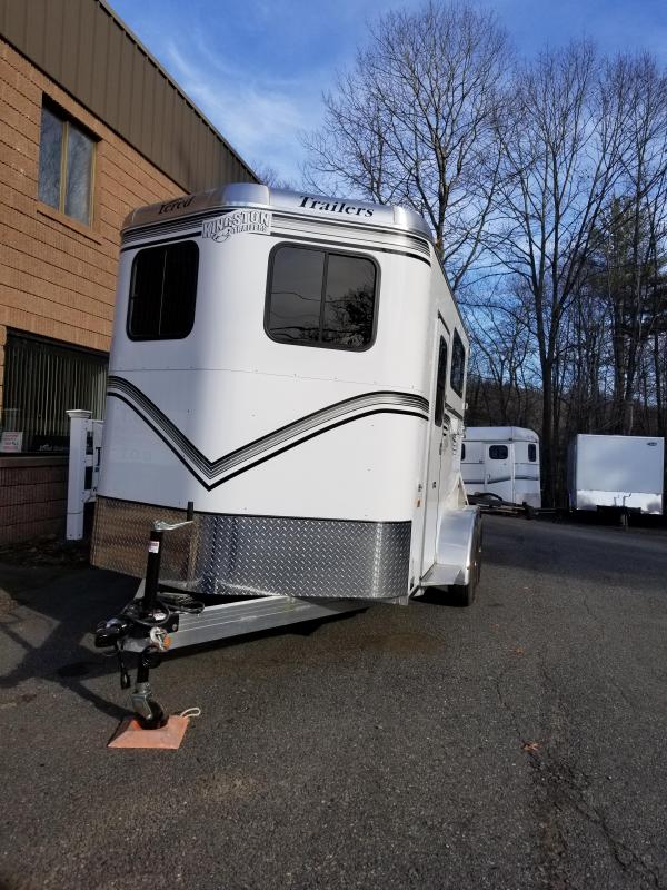 2019 Kingston Trailers Inc. 2019 Kingston 2H Classic Elite Plus Horse Trailer 2019 Kingston Trailers Inc. 2019 Kingston 2H Classic Elite Plus Horse Trailer