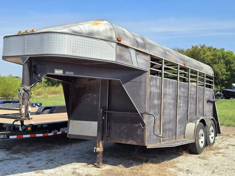 2009  TRAILERUSEDINVENTORY Stock / Stock Combo Trailer