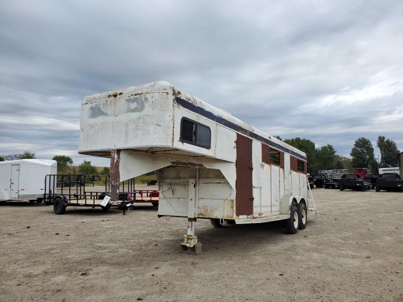 1960 Other TRAILERUSEDINVENTORY Horse Trailer 1960 Other TRAILERUSEDINVENTORY Horse Trailer