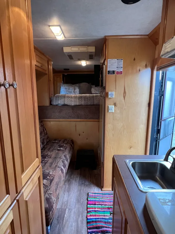 used Horse Trailers Classic Manufacturing  for sale, in Mount Vernon, WA Thumbnail 2