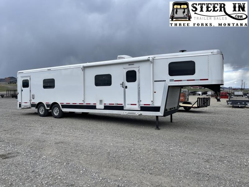 2021 Logan Coach 30' SPORT HAULER Cargo / Enclosed Trailer 2021 Logan Coach 30' SPORT HAULER Cargo / Enclosed Trailer