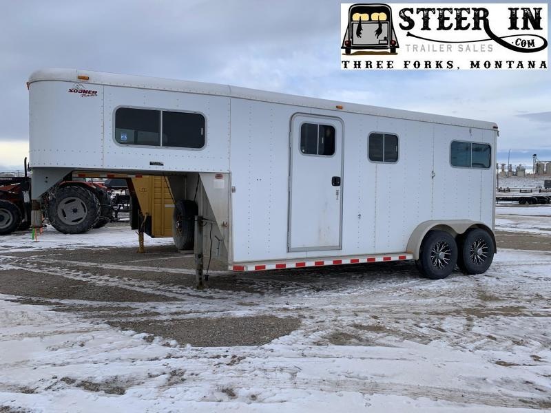 1998 Sooner 2+1 Horse Trailer 1998 Sooner 2+1 Horse Trailer