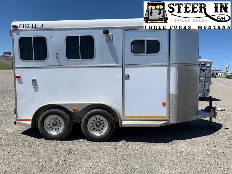 2003 Circle J 2H Horse Trailer 2003 Circle J 2H Horse Trailer