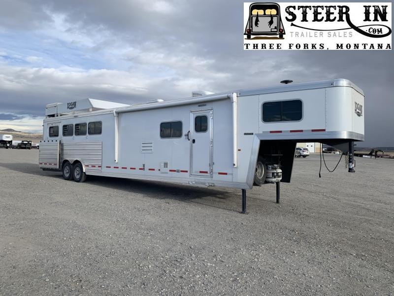 2020 Logan Coach Limited Horse Trailer 2020 Logan Coach Limited Horse Trailer
