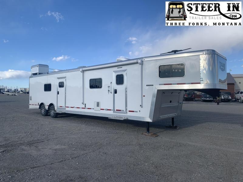 2018 Logan Coach Ultimate Sport Hauler Enclosed Cargo Trailer 2018 Logan Coach Ultimate Sport Hauler Enclosed Cargo Trailer