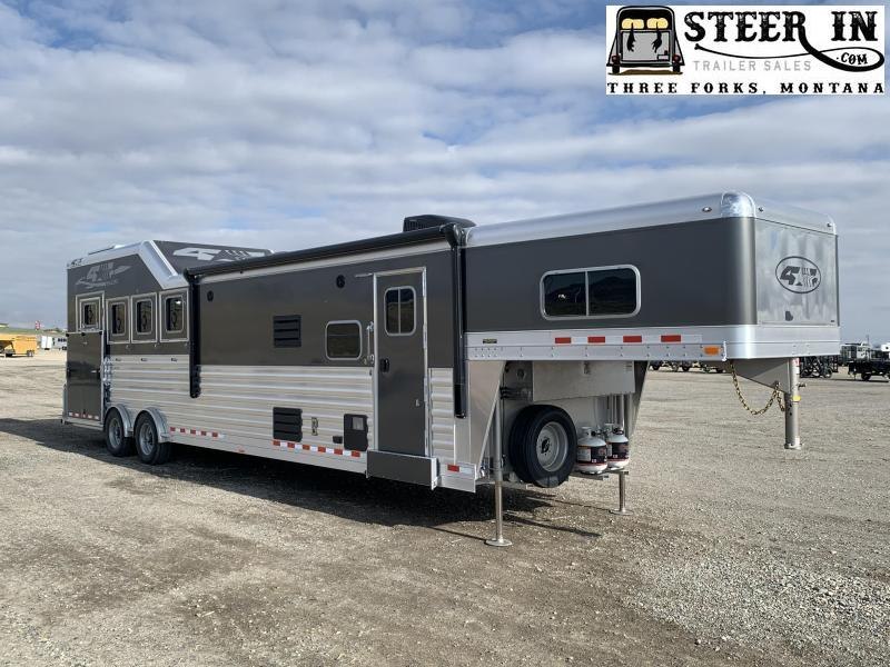 2022 4-Star Trailers 4H Deluxe 13'8" SW TrailBoss Horse Trailer 2022 4-Star Trailers 4H Deluxe 13'8" SW TrailBoss Horse Trailer