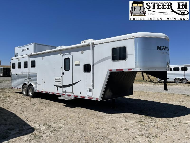 2012 Hoosier Maverick 4H LQ Horse Trailer 2012 Hoosier Maverick 4H LQ Horse Trailer