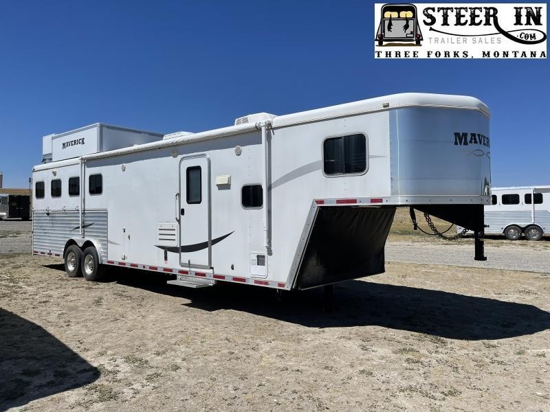 2012 Hoosier Maverick 4H LQ Horse Trailer 2012 Hoosier Maverick 4H LQ Horse Trailer