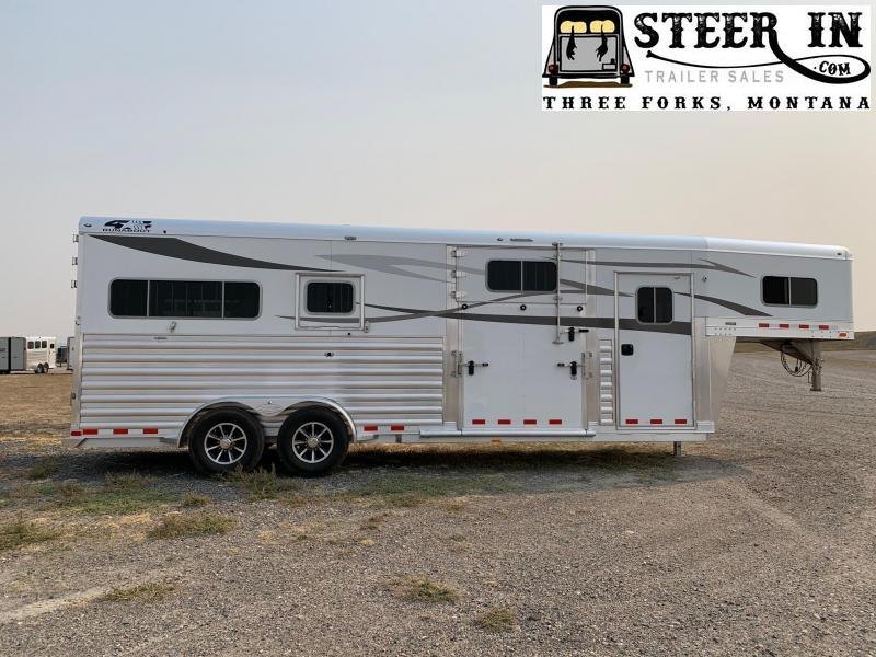 2021 4-Star Trailers 2+1 Runabout Horse Trailer 2021 4-Star Trailers 2+1 Runabout Horse Trailer