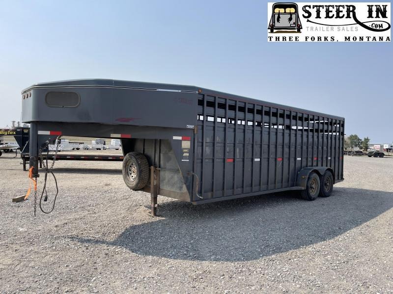 2000 Titan 22' Standard Stock Livestock Trailer 2000 Titan 22' Standard Stock Livestock Trailer