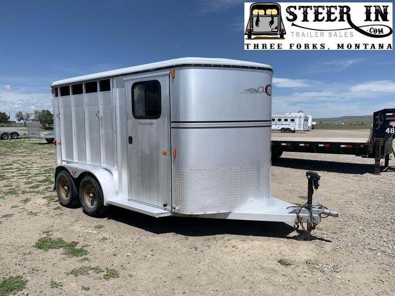 2004 Classic 2H BP Horse Trailer 2004 Classic 2H BP Horse Trailer