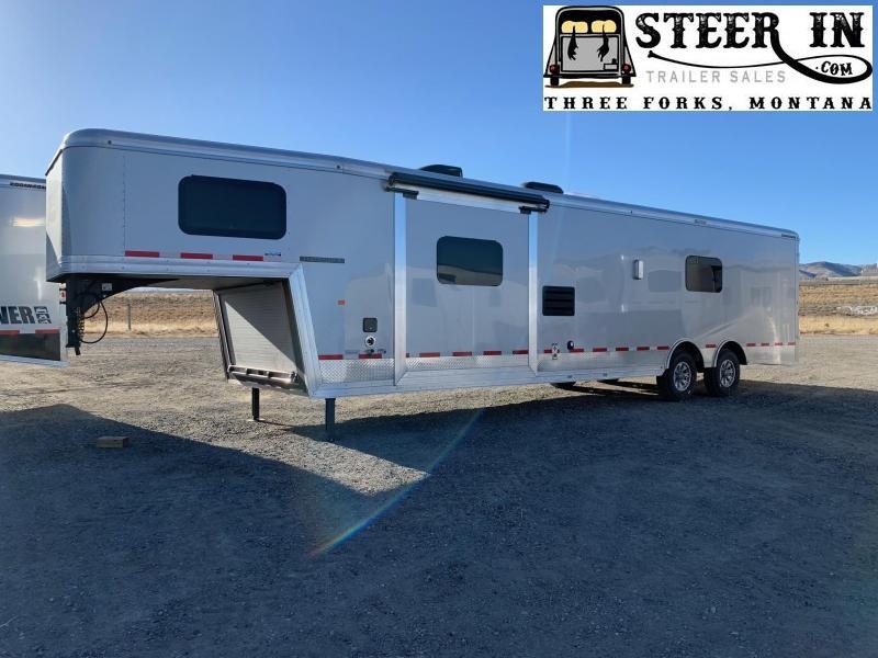2021 Logan 30' Sport Hauler 2021 Logan 30' Sport Hauler