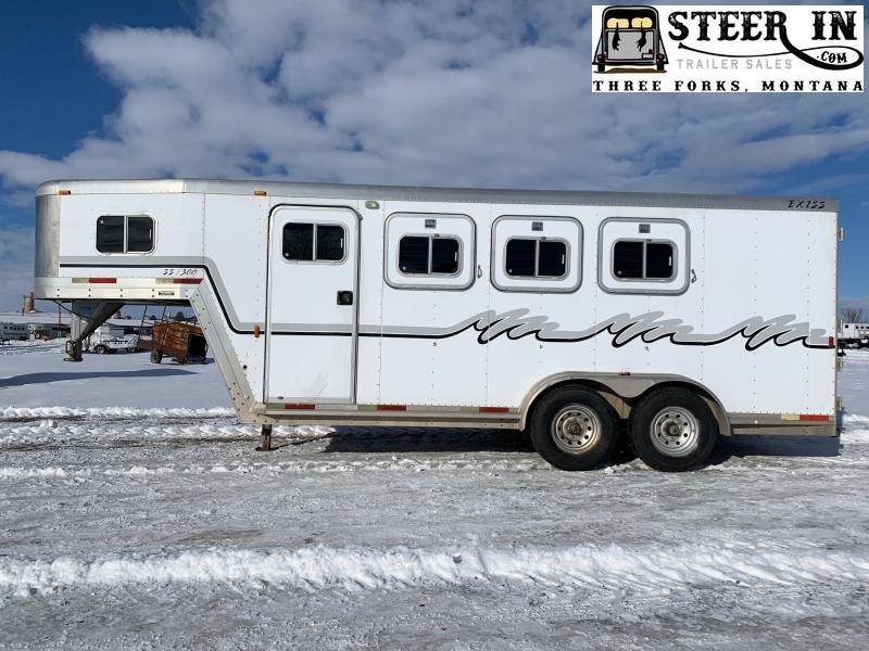 2000 Exiss 3H SS 300 Horse Trailer 2000 Exiss 3H SS 300 Horse Trailer