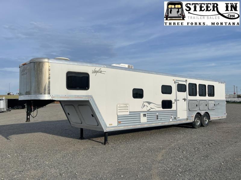 2009 Merhow Trailers 4H LQ w/ BUNK BEDS Horse Trailer Steer In