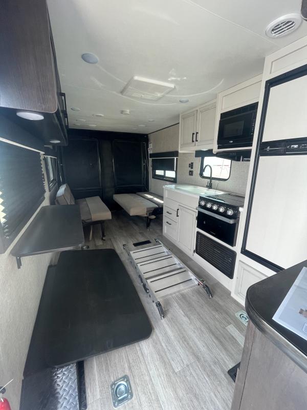 used Toy Haulers Jayco Jay Flight SLX for sale, in Three Forks, MT Thumbnail 7
