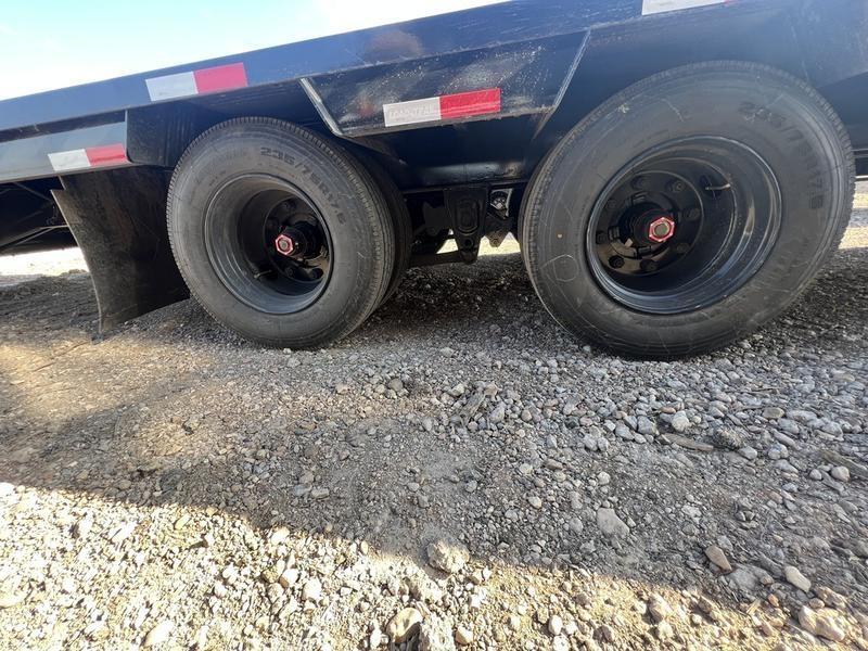 new Equipment / Flatbed Trailers Load Trail  for sale, in Victoria, TX Thumbnail 4