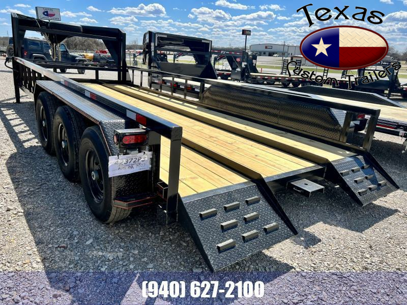 鉄道模型 TURNPIKE LIVESTOCK TRAILER MAMMOTH 2025 Gooseneck 32' x 6'-8