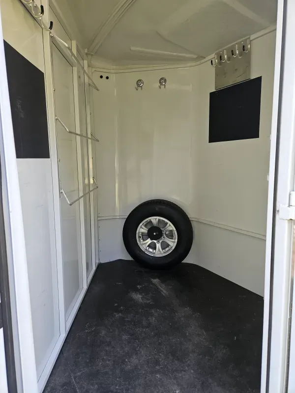 2021 Titan Trailers Royal II Horse & Livestock