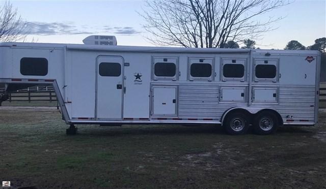 2001 Hart Tradition 4 Horse Trailer 2001 Hart Tradition 4 Horse Trailer