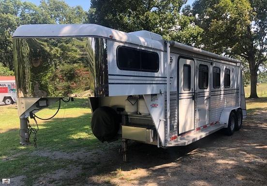 2002 Gore Trailers 3 HORSE Horse Trailer 2002 Gore Trailers 3 HORSE Horse Trailer