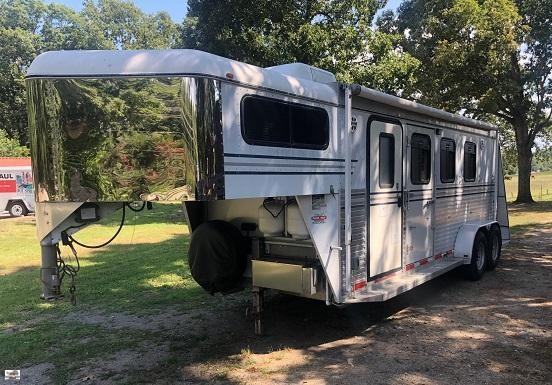 2002 Gore Trailers 3 HORSE Horse Trailer 2002 Gore Trailers 3 HORSE Horse Trailer