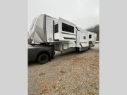 used Travel Trailers Forest River Wildwood Heritage Glen Elite Series for sale, in Pikeville, KY Thumbnail 7