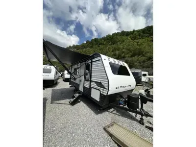 2025 Palomino 16QBX