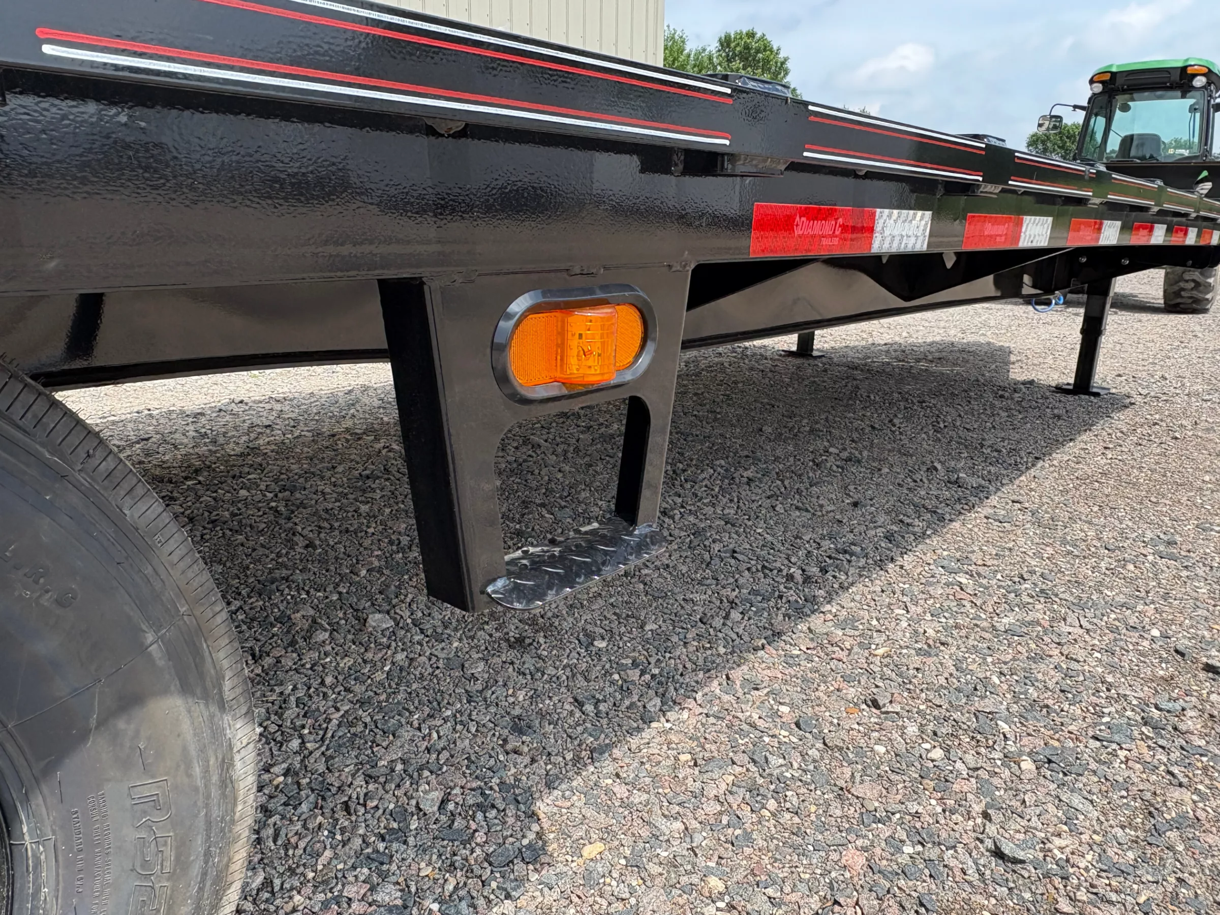 new Equipment / Flatbed Trailers Diamond C Trailers  for sale, in Renville, MN Thumbnail 8