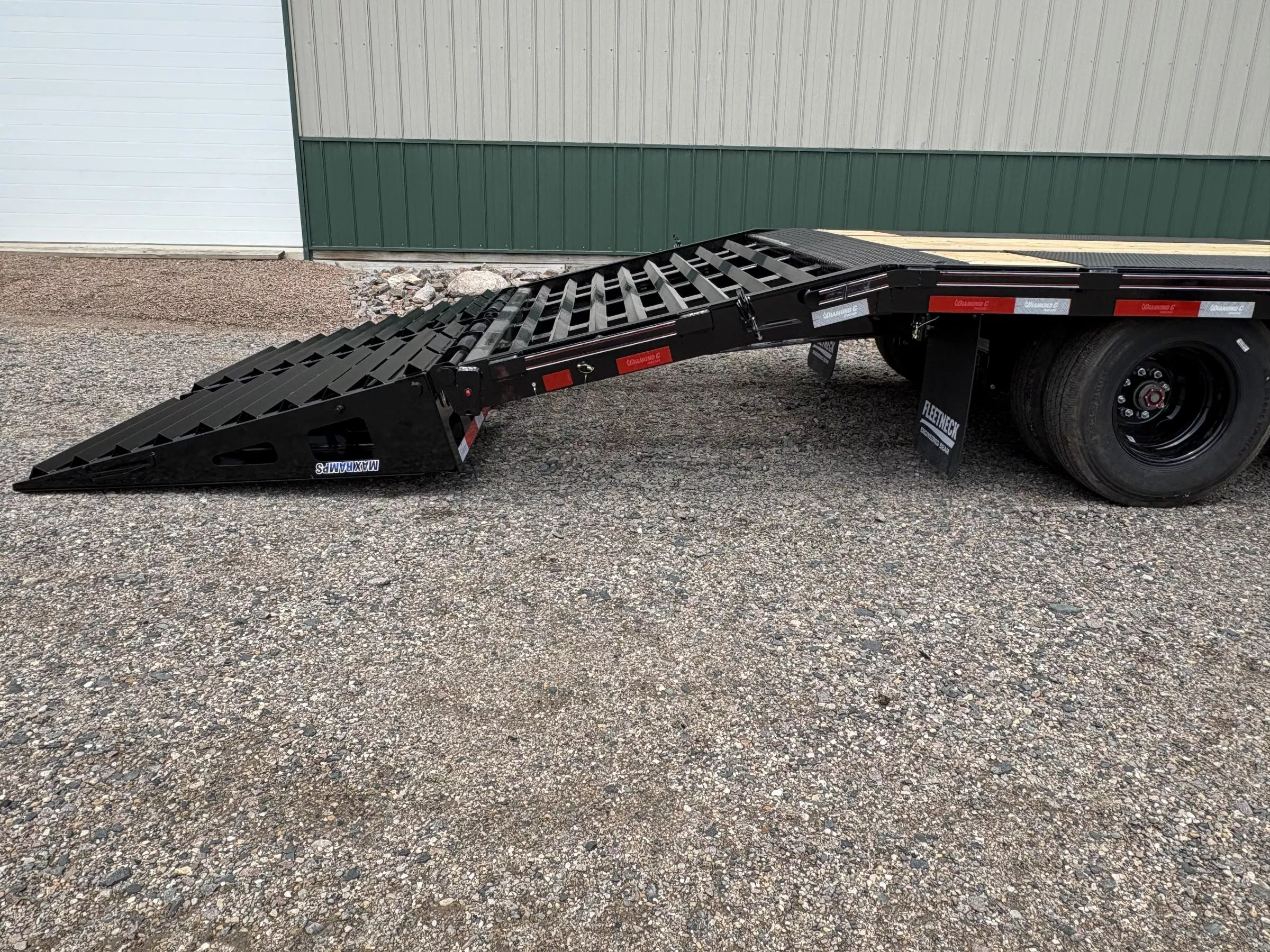 new Equipment / Flatbed Trailers Diamond C Trailers  for sale, in Renville, MN Thumbnail 4