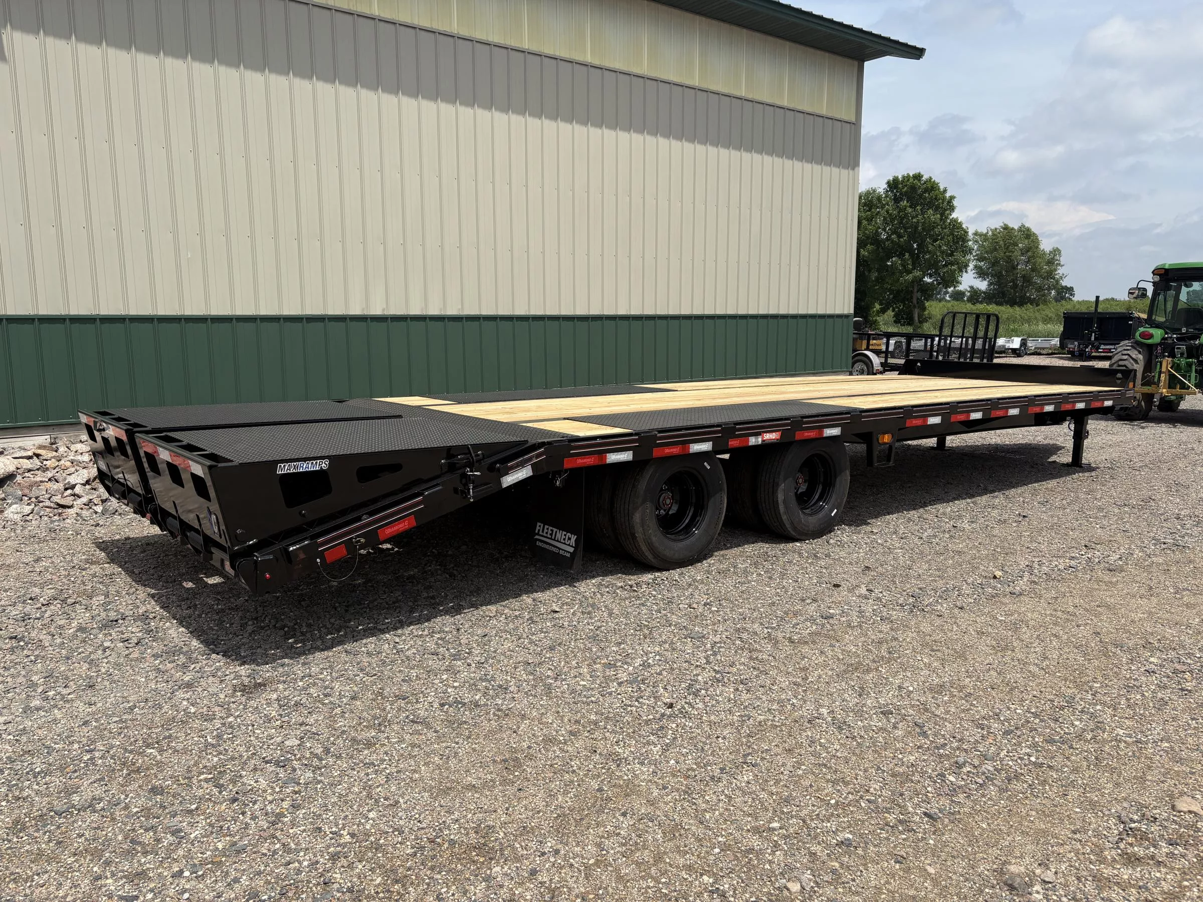 new Equipment / Flatbed Trailers Diamond C Trailers  for sale, in Renville, MN Thumbnail 2