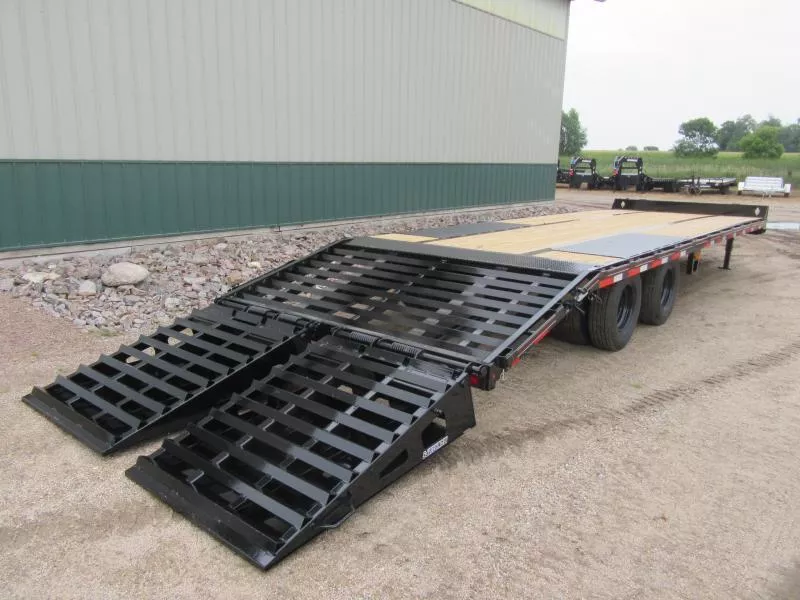 new Equipment / Flatbed Trailers Diamond C Trailers  for sale, in Renville, MN Thumbnail 4