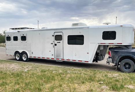 2004 3 Horse Hart Living Quarters Horse Trailer 2004 3 Horse Hart Living Quarters Horse Trailer