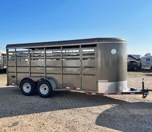 2022 Delco 18' Bumper Pull Stock Trailer 2022 Delco 18' Bumper Pull Stock Trailer