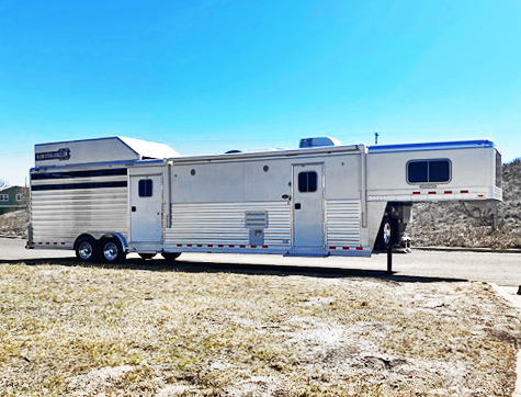2021 4-Star Living Quarter Stock Trailer 2021 4-Star Living Quarter Stock Trailer