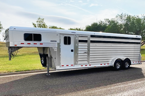 2020 4-Star 4 Horse Cowboy Tack Horse Trailer 2020 4-Star 4 Horse Cowboy Tack Horse Trailer