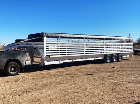 2021 Delco 36' White Stock Trailer 2021 Delco 36' White Stock Trailer