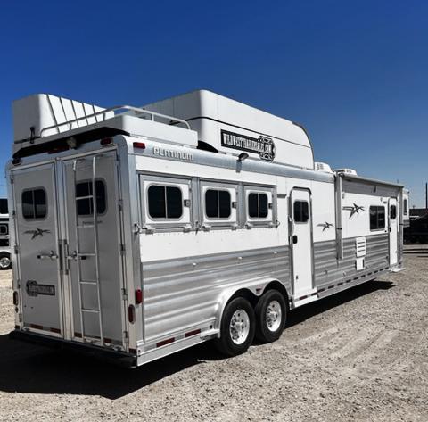 2013 3 Horse Platinum Living Quarters Horse Trailer 2013 3 Horse Platinum Living Quarters Horse Trailer