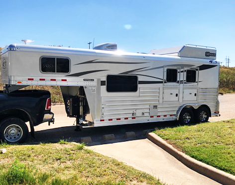 2020 2 Horse 4-Star Living Quarters Trailer 2020 2 Horse 4-Star Living Quarters Trailer