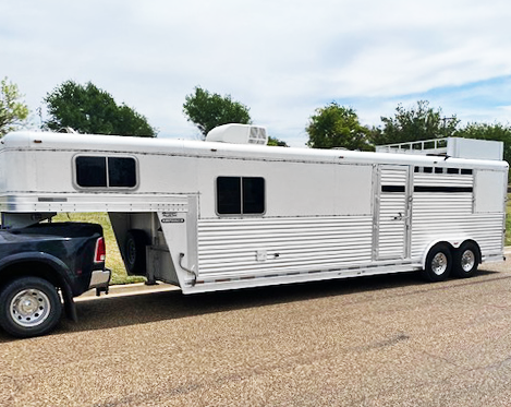 2007 Platinum Coach 3 Horse Living Quarters Trailer 2007 Platinum Coach 3 Horse Living Quarters Trailer