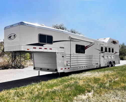 2022 4-Star P/C Load 4 Horse Living Quarter Horse Trailer 2022 4-Star P/C Load 4 Horse Living Quarter Horse Trailer