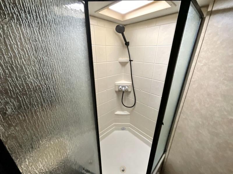 used Travel Trailers Prime Time Tracer for sale, in San Antonio, TX Thumbnail 26