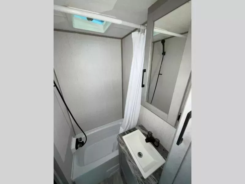 used Travel Trailers Dutchmen RV Kodiak Ultra-Lite for sale, in San Antonio, TX Thumbnail 15