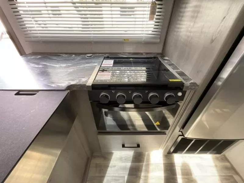 used Travel Trailers Dutchmen RV Kodiak Ultra-Lite for sale, in San Antonio, TX Thumbnail 8