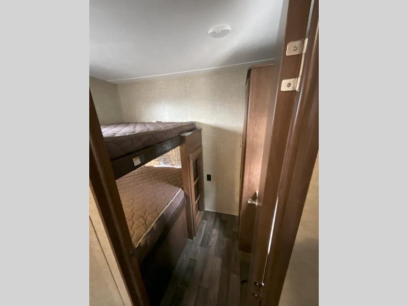 used Fifth Wheel Trailers Keystone RV Hideout for sale, in San Antonio, TX Thumbnail 18
