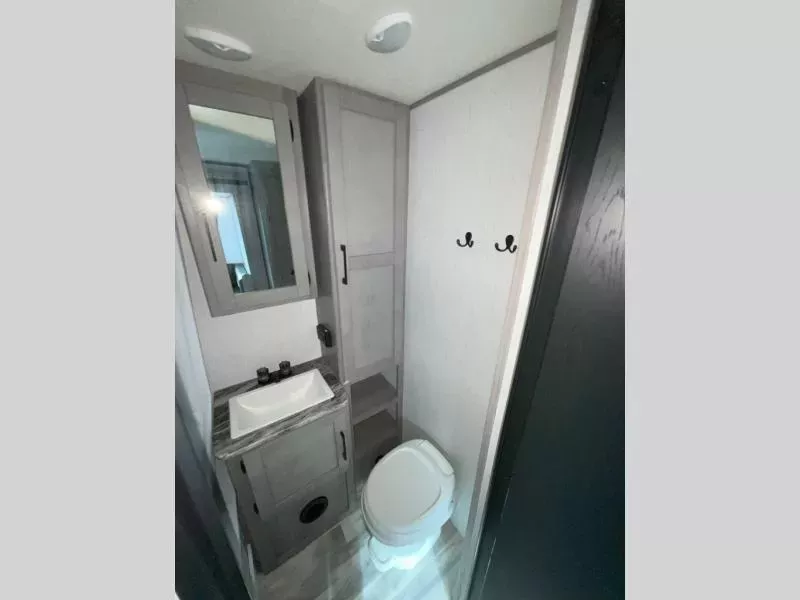 used Travel Trailers Dutchmen RV Kodiak Ultra-Lite for sale, in San Antonio, TX Thumbnail 14