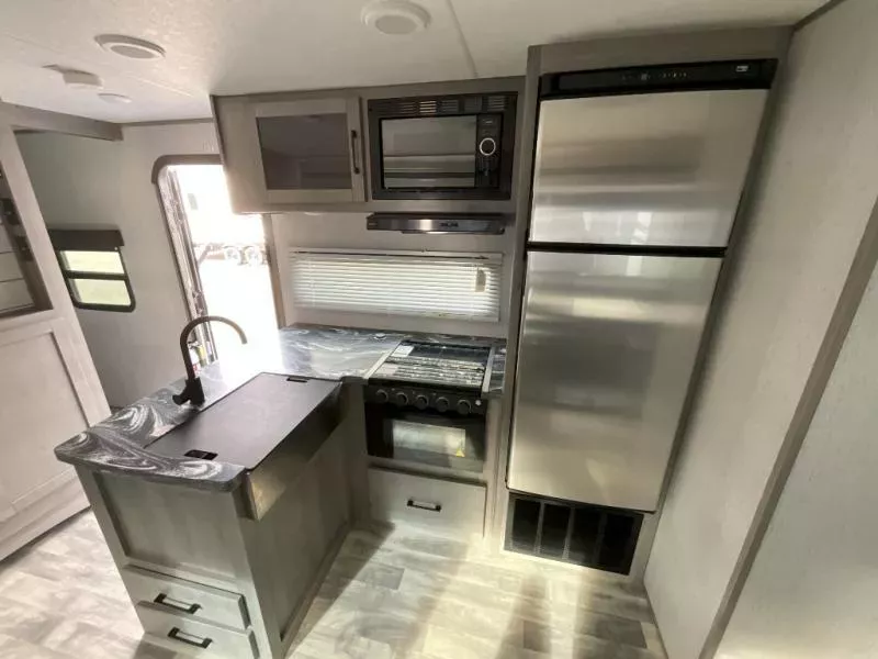 used Travel Trailers Dutchmen RV Kodiak Ultra-Lite for sale, in San Antonio, TX Thumbnail 6