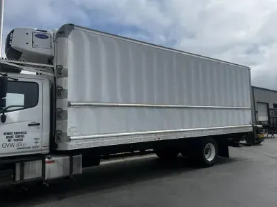 1900 Supreme 26'L 102"W 103"W Reefer Van Body