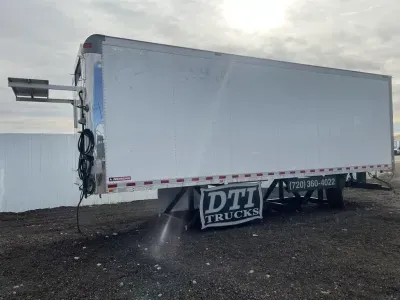 2015 Morgan 26'L 102"W 97"H Reefe Van Body