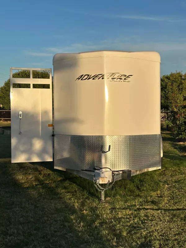 used Horse Trailers Trails West  for sale, in Buckeye, AZ Thumbnail 9